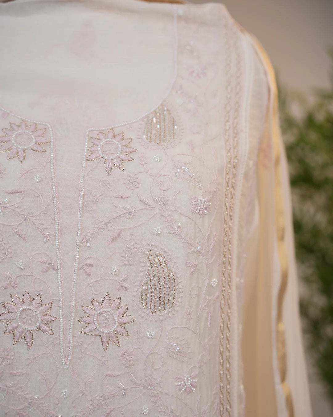 Ivory White Handcrafted Lucknowi Chikankari Unstitched Ensemble With Dupatta