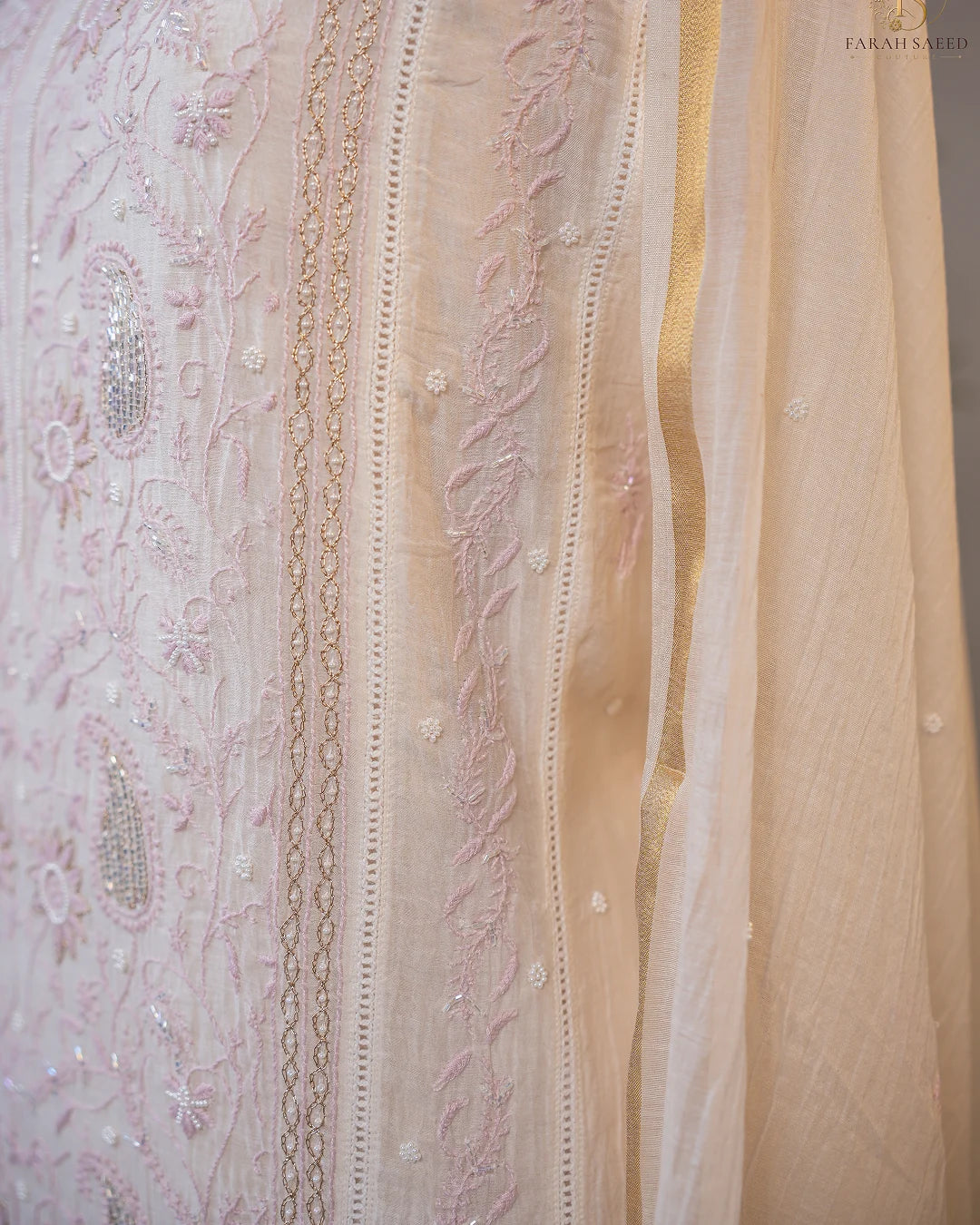 Ivory White Handcrafted Lucknowi Chikankari Unstitched Ensemble With Dupatta